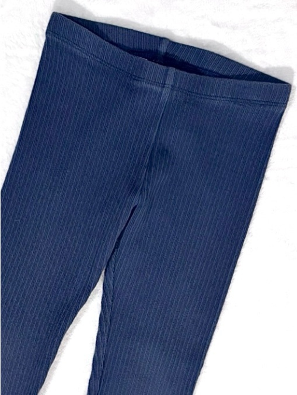 Tea Collection Girls Muted Blue Ribbed Leggings • Size 5 • Like New - Picture 3 of 8
